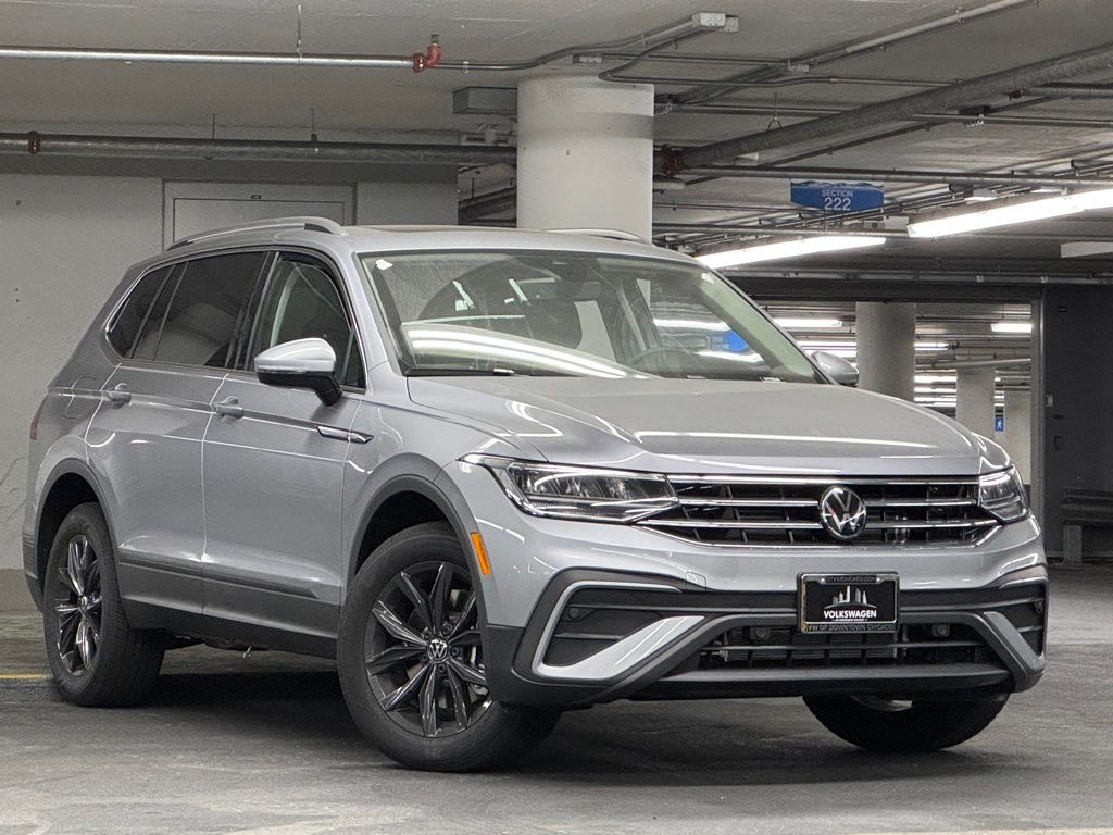 2024 Volkswagen Tiguan 2.0T SE 2