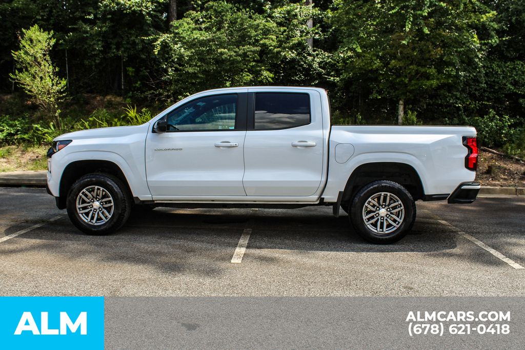 Used 2023 White Chevrolet LT image 6