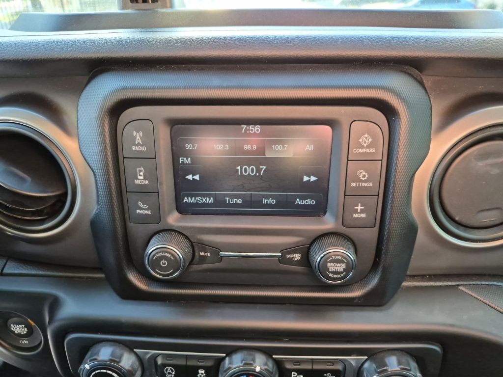 Used Car 2020 Jeep Gladiator  Sport For Sale Under $30,000 In Austin, Texas