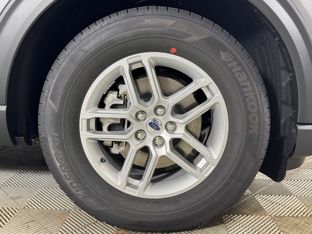 New 2026 Gray Ford Active image 18