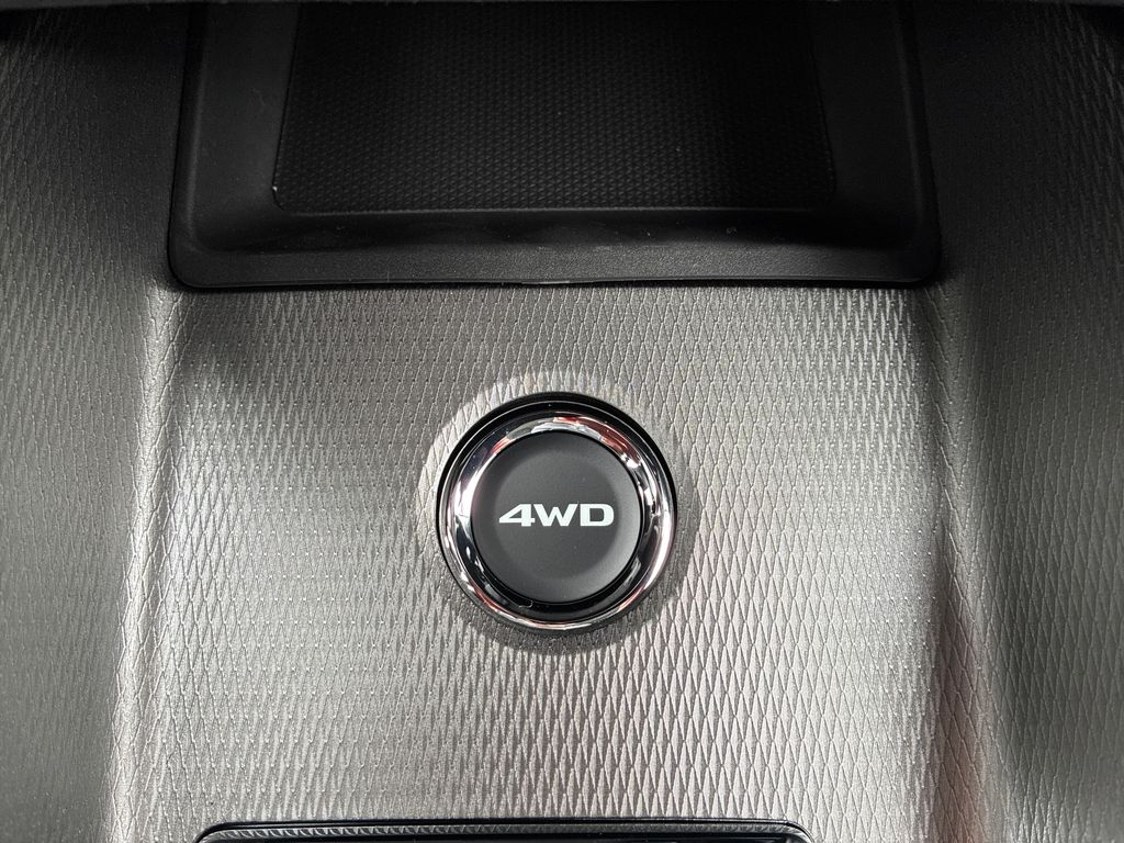 2026 Mitsubishi Outlander Sport 2.0 ES Black at Auto Express Mitsubishi