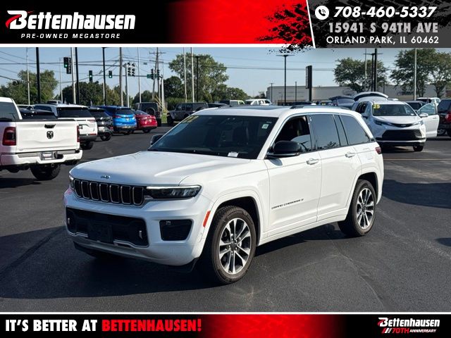 Bright White Clearcoat 2022 Jeep Grand Cherokee SUV / Crossover Four-Wheel Drive 8-Speed Automatic