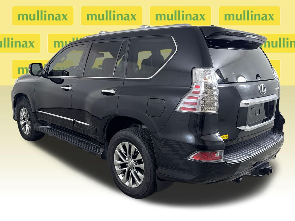 Used 2016 Black Lexus 460 Luxury image 12