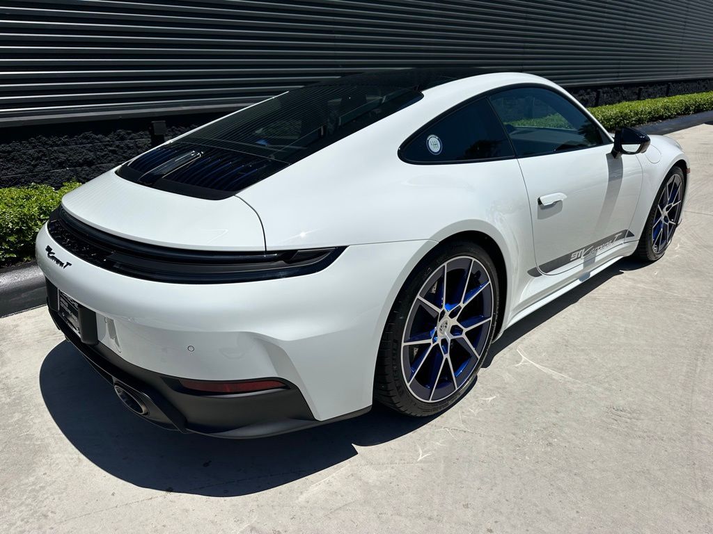 Thumbnail: 2026 Porsche 911 - 9