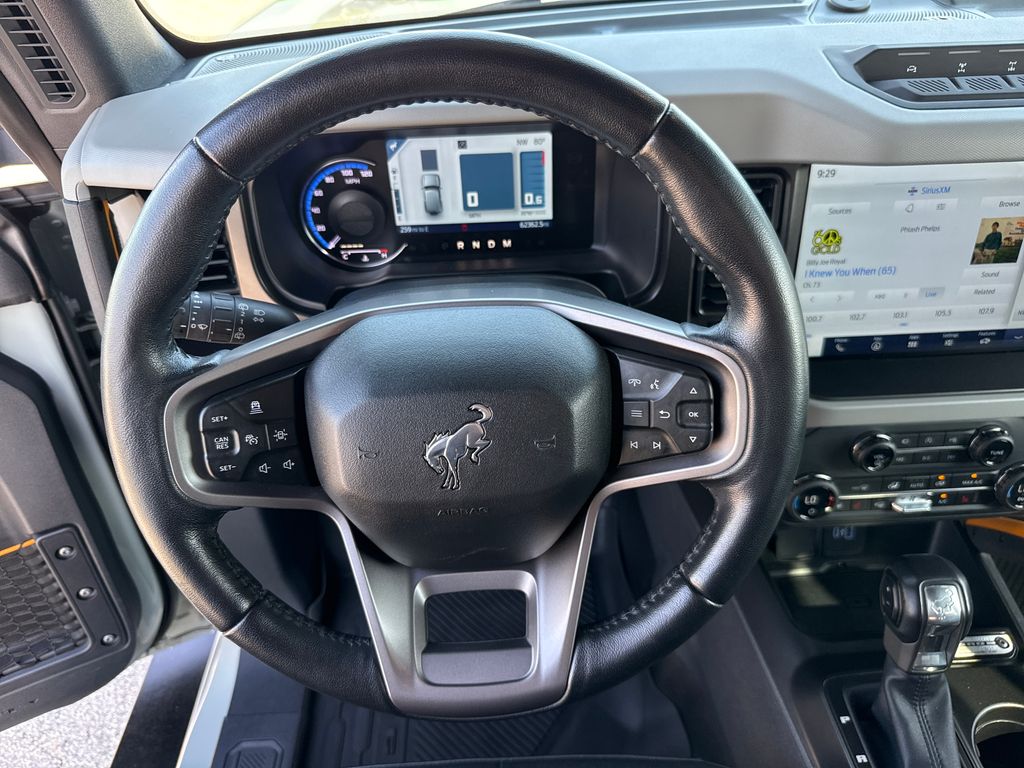Used 2021 Gray Ford Badlands image 14