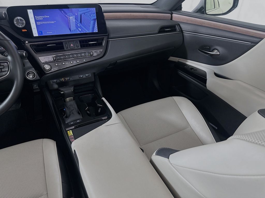 2024 Lexus ES Hybrid 300h 23