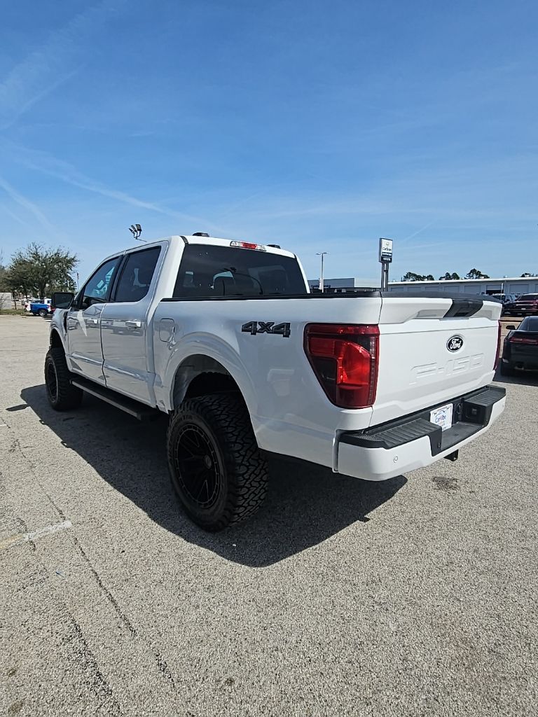 View vehicle photo 6