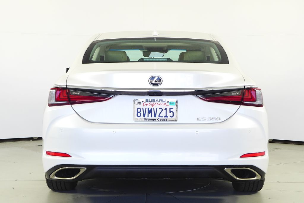 Thumbnail: 2020 Lexus ES - 8