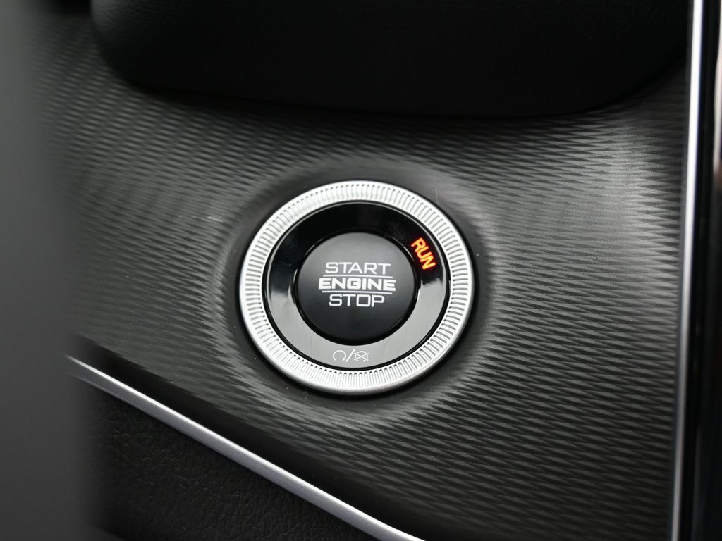 New 2025 Velvet Red Pearlcoat Jeep Altitude X image 23