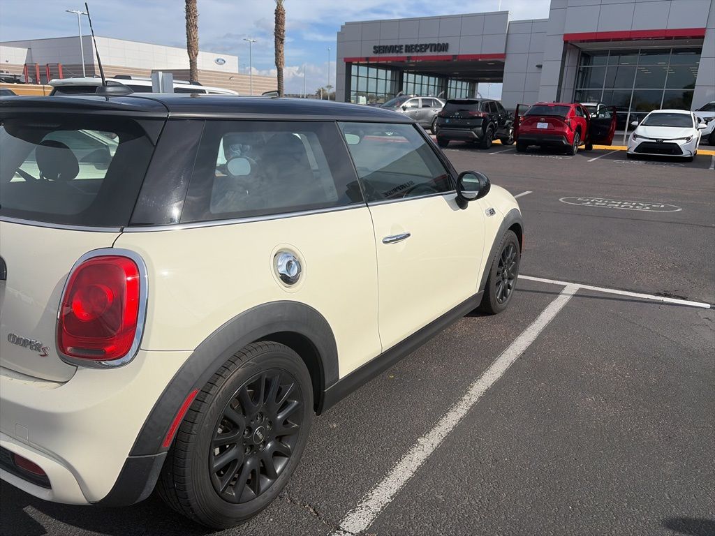 Thumbnail: 2015 MINI Cooper - 5