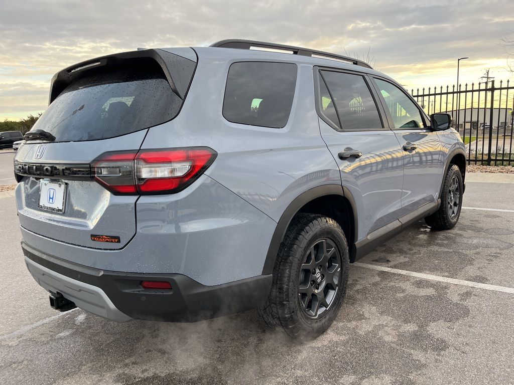 Thumbnail: 2025 Honda Pilot - 3