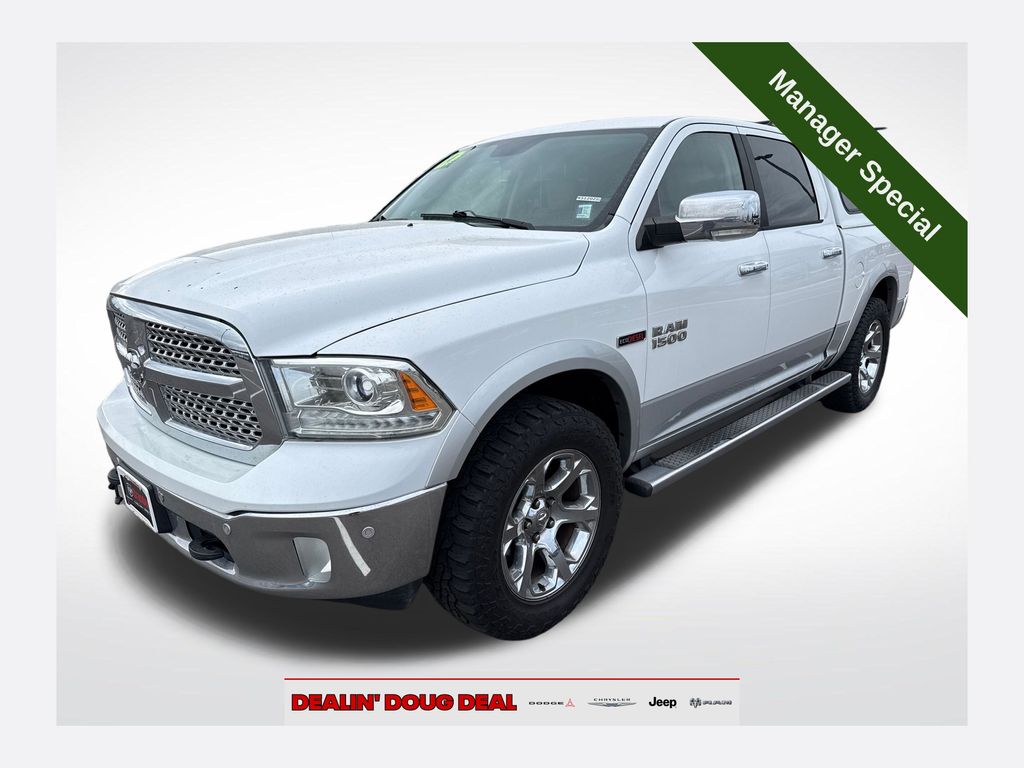 Bright White Clearcoat 2014 RAM 1500 Laramie Crew Cab 4WD Pickup Truck Four-Wheel Drive 8-Speed Automatic