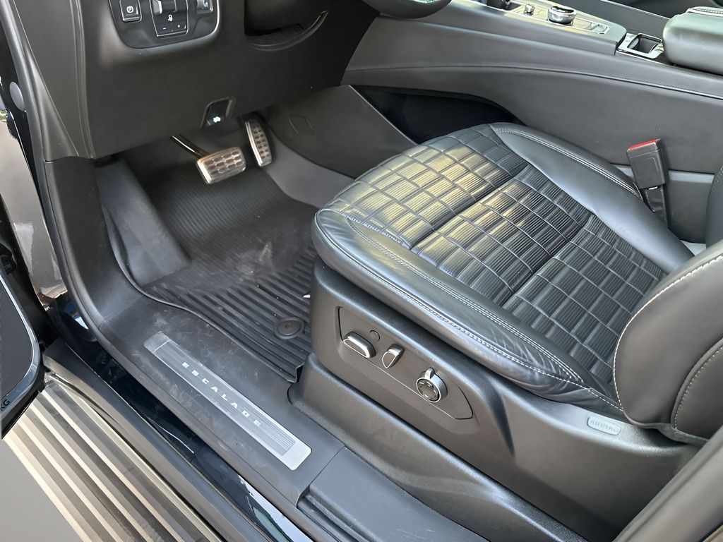 Used Car 2023 Cadillac Escalade Esv  V-series For Sale Under $110,000 In Austin, Texas