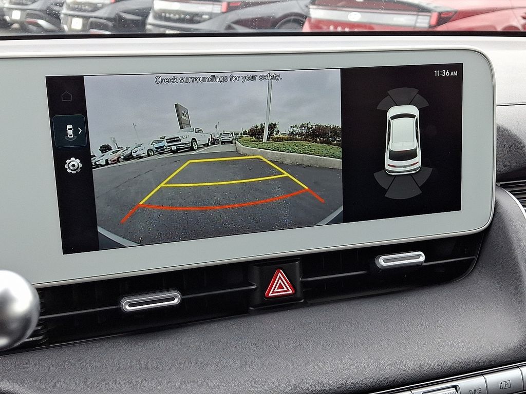 Thumbnail: 2023 Hyundai Ioniq 5 - 18