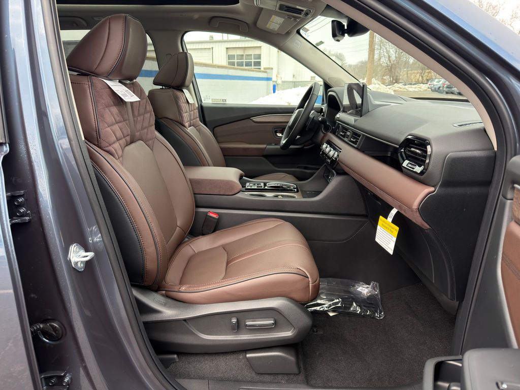 Thumbnail: 2026 Honda Pilot - 27