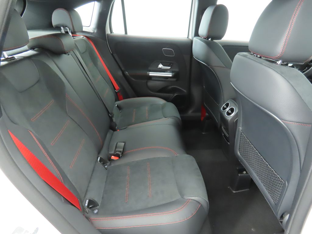 Thumbnail: 2025 Mercedes-Benz GLA - 22