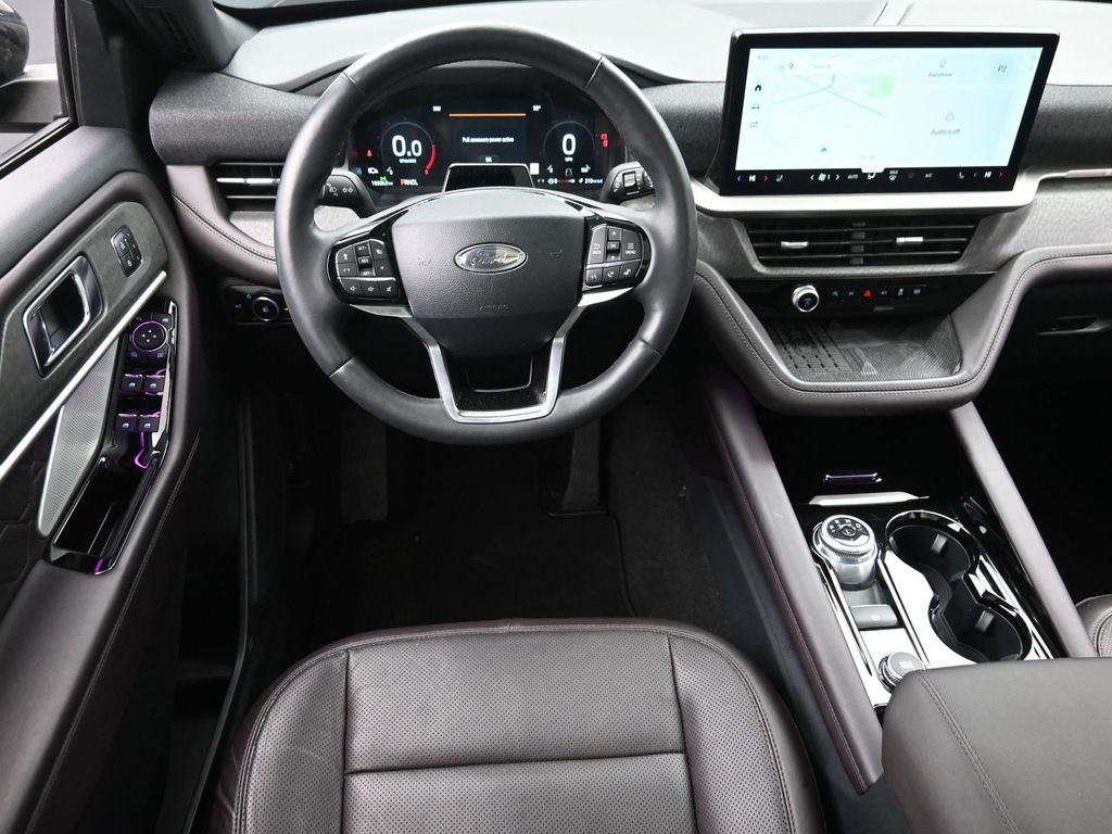 Certified Used 2025 Black Ford Platinum image 13