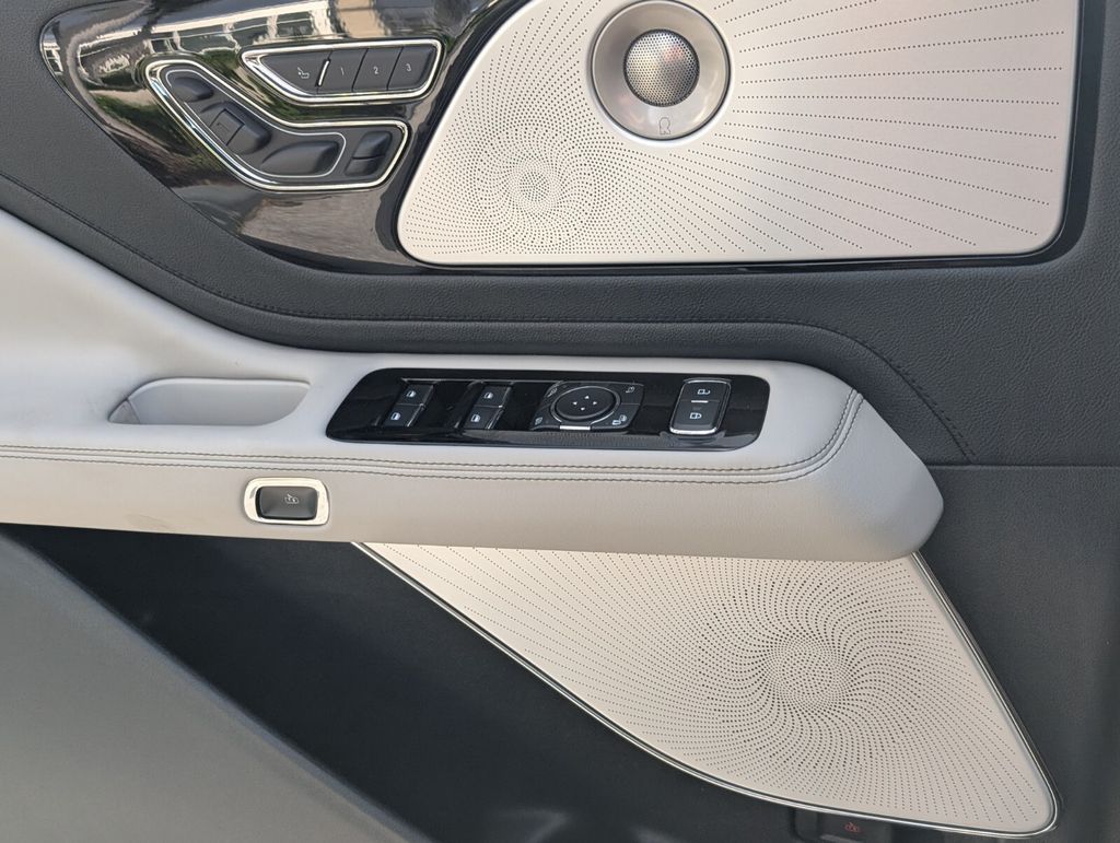 new 2026 Lincoln Aviator car, priced at $79,400