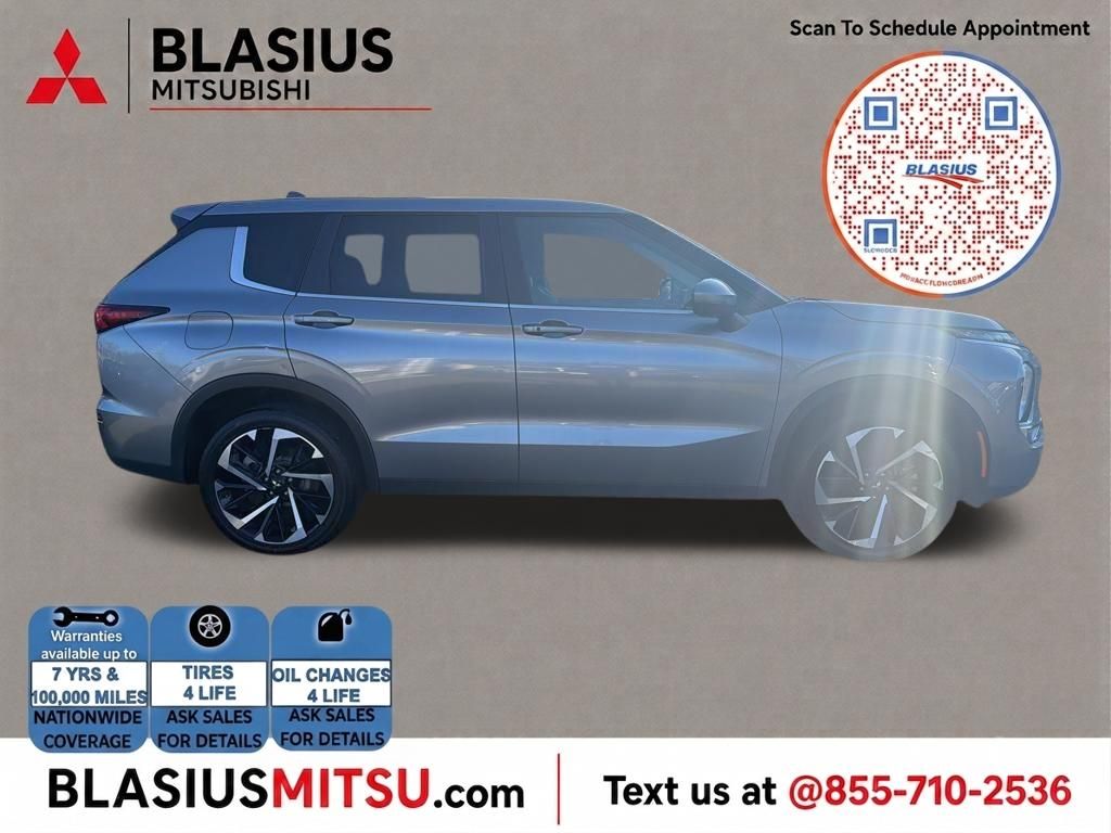 Gray 2022 Mitsubishi Outlander SUV / Crossover All-Wheel Drive Continuously Variable Transmission