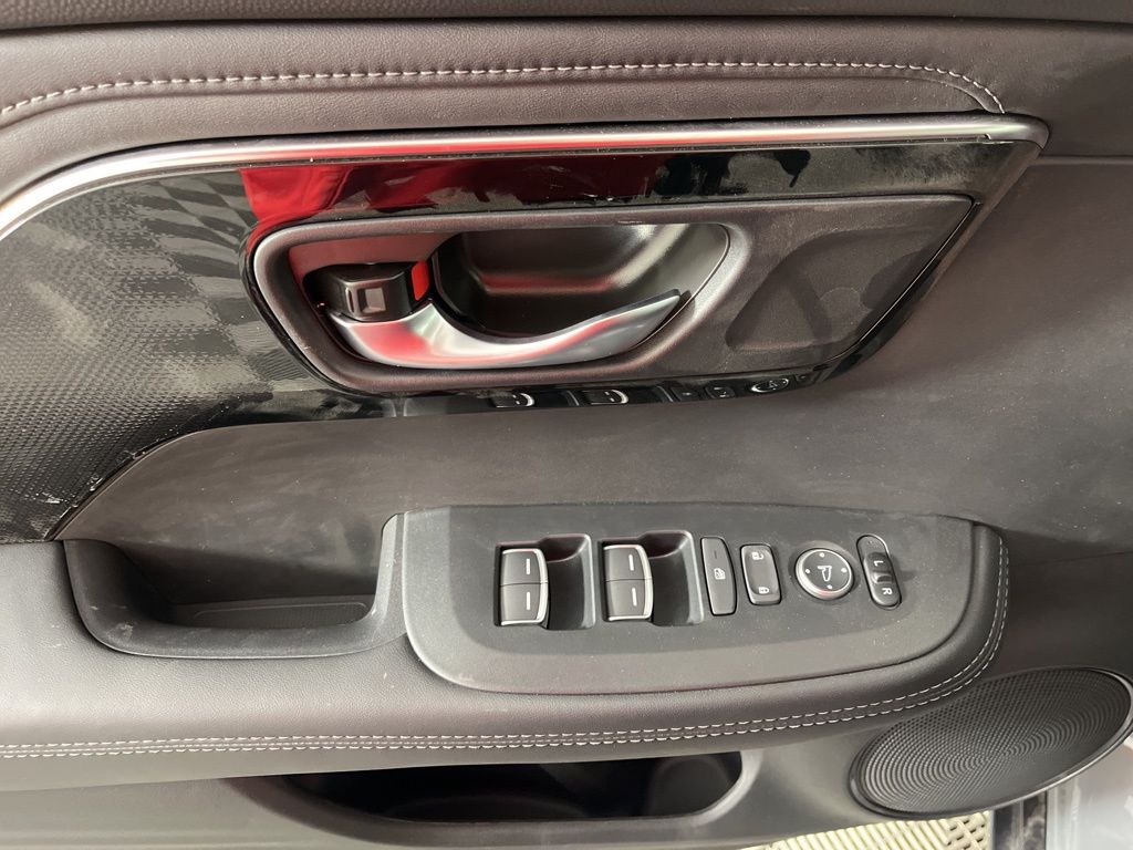 Thumbnail: 2025 Acura ADX - 27