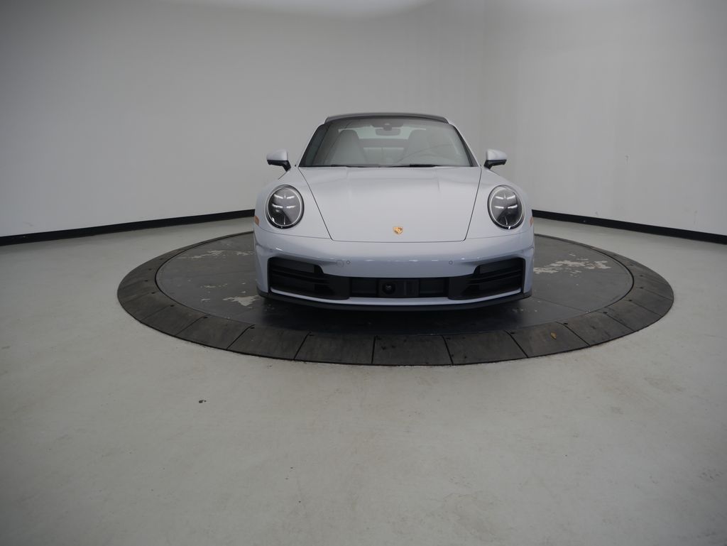 Thumbnail: 2026 Porsche 911 - 10