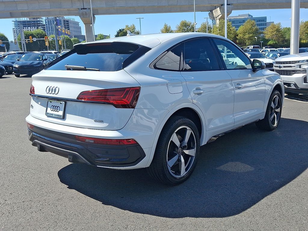 Thumbnail: 2022 Audi Q5 - 4
