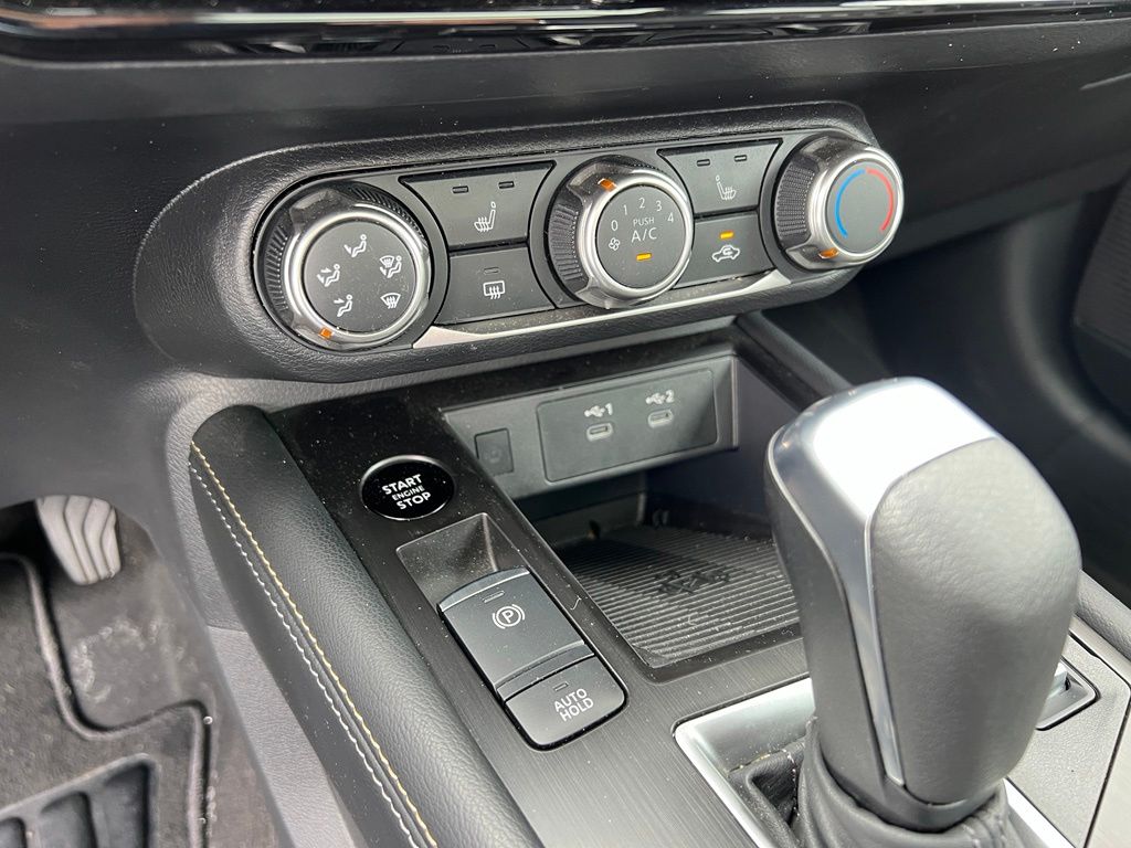 Certified Used 2025 Gun Metallic Nissan SV image 11