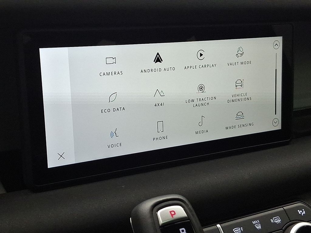 Thumbnail: 2023 Land Rover Defender - 27