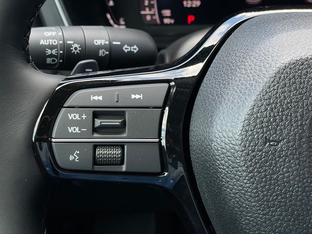 Thumbnail: 2026 Honda Pilot - 15