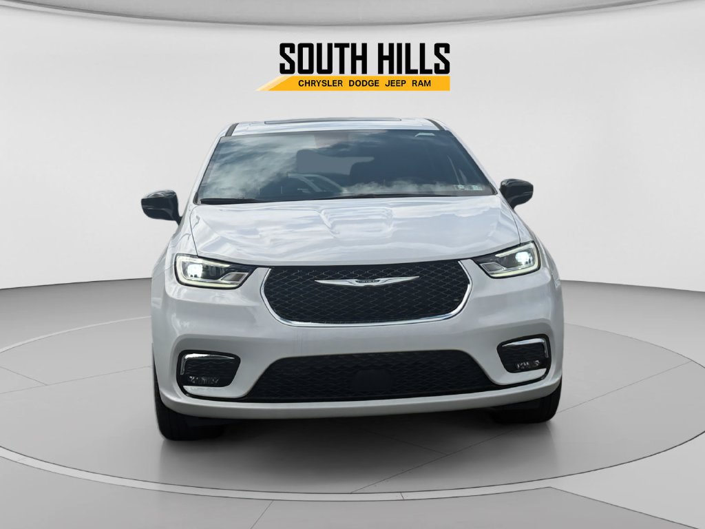 2026 Chrysler Pacifica Limited White at Honda North
