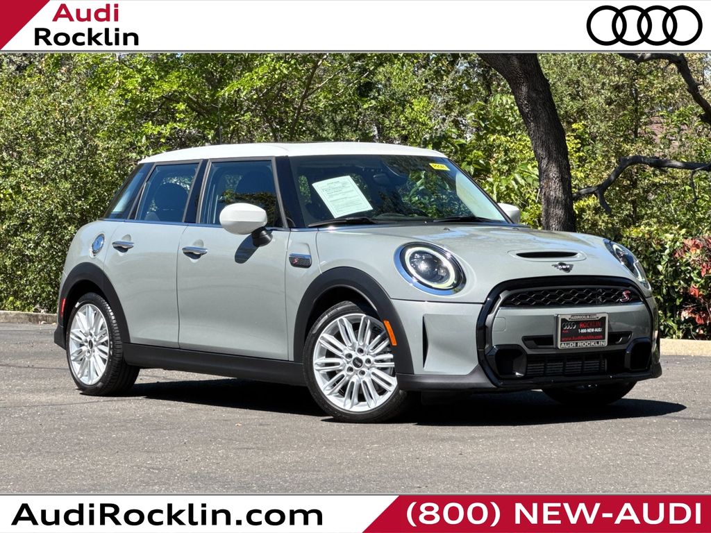 Gray Metallic 2022 MINI Cooper Hatchback Front-Wheel Drive 7-Speed Automatic