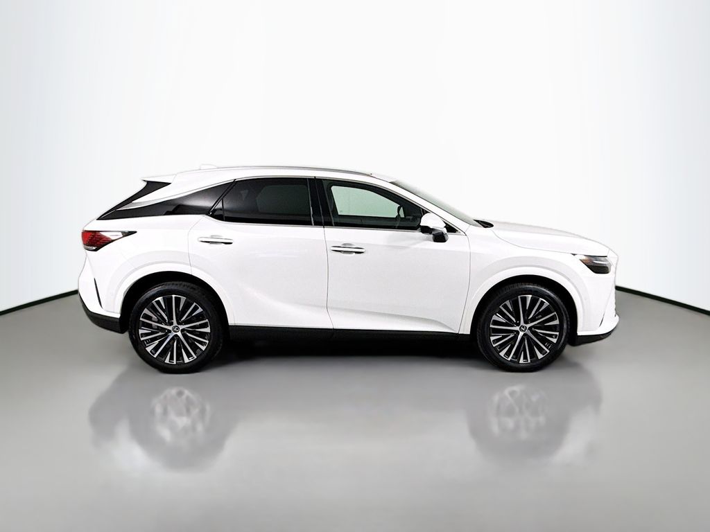 Thumbnail: 2025 Lexus RX - 4