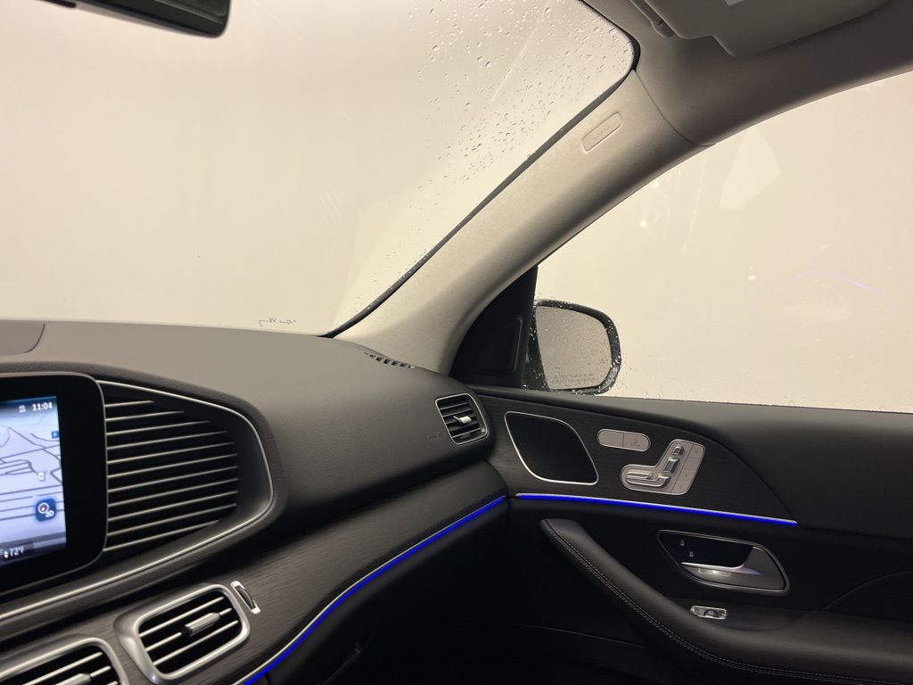 Thumbnail: 2026 Mercedes-Benz GLE - 22