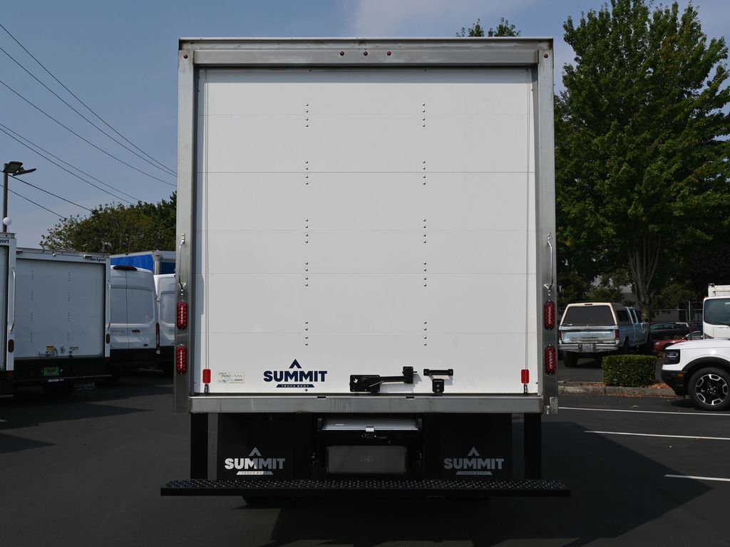 2024 Isuzu NPR HD 