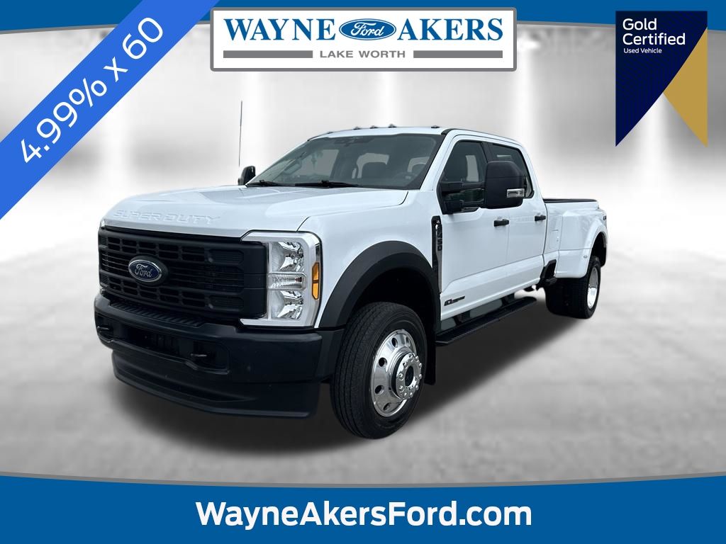 Oxford White 2025 Ford F-450 Super Duty Pickup Truck Four-Wheel Drive Automatic