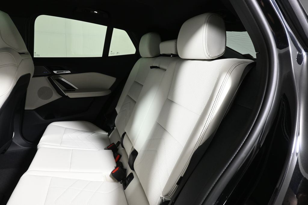 Thumbnail: 2026 BMW X2 - 4