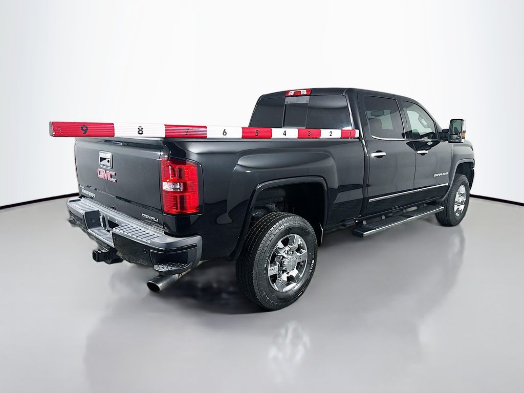 Used 2015 Black GMC Denali image 7