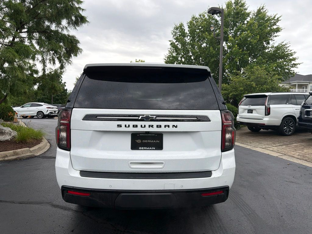 Used 2024 White Chevrolet Z71 image 4