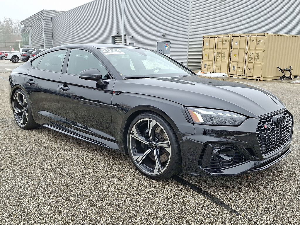 Thumbnail: 2024 Audi RS 5 - 3