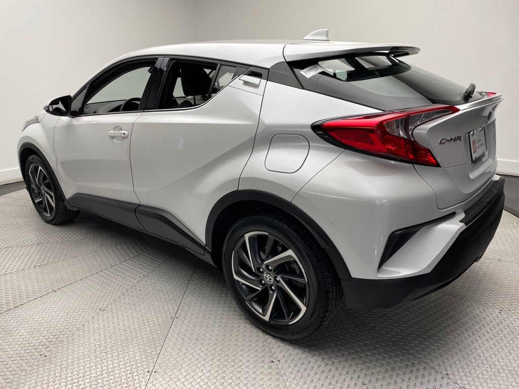 2022 Toyota C-HR Limited 7