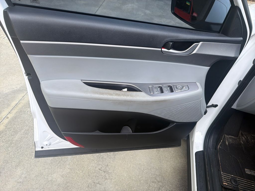Certified Used 2021 White Hyundai SEL image 16