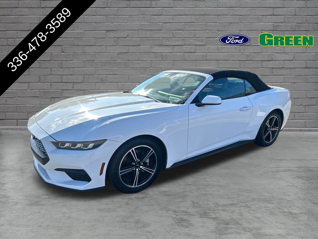 Oxford White 2025 Ford Mustang Convertible Rear-Wheel Drive Automatic