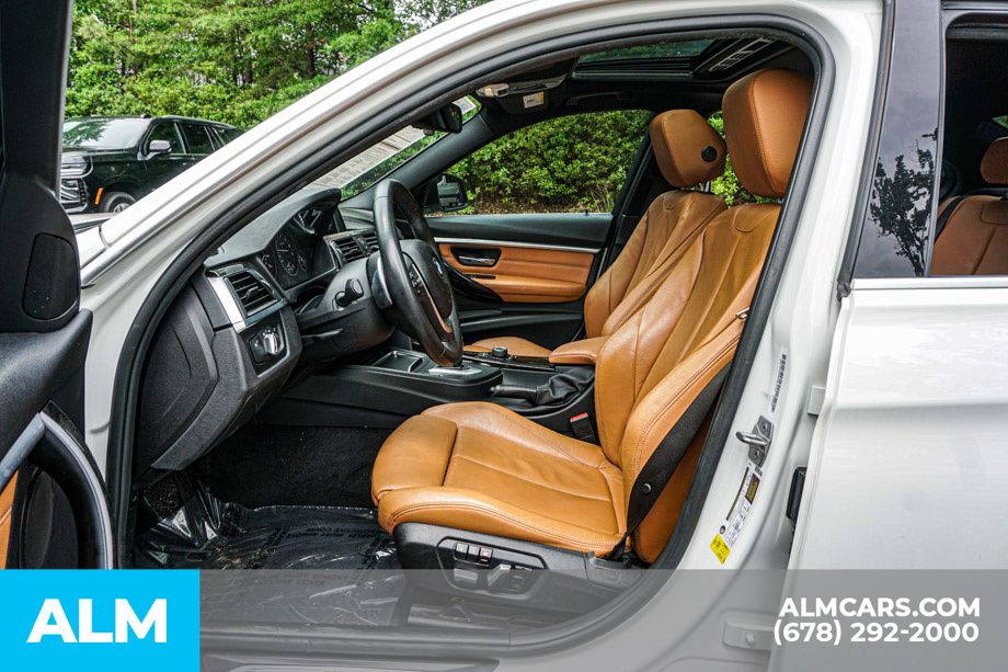 Used 2018 White BMW 330i image 19