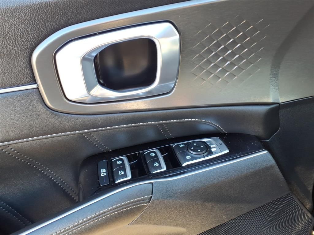 used 2023 Kia Sorento car, priced at $26,500