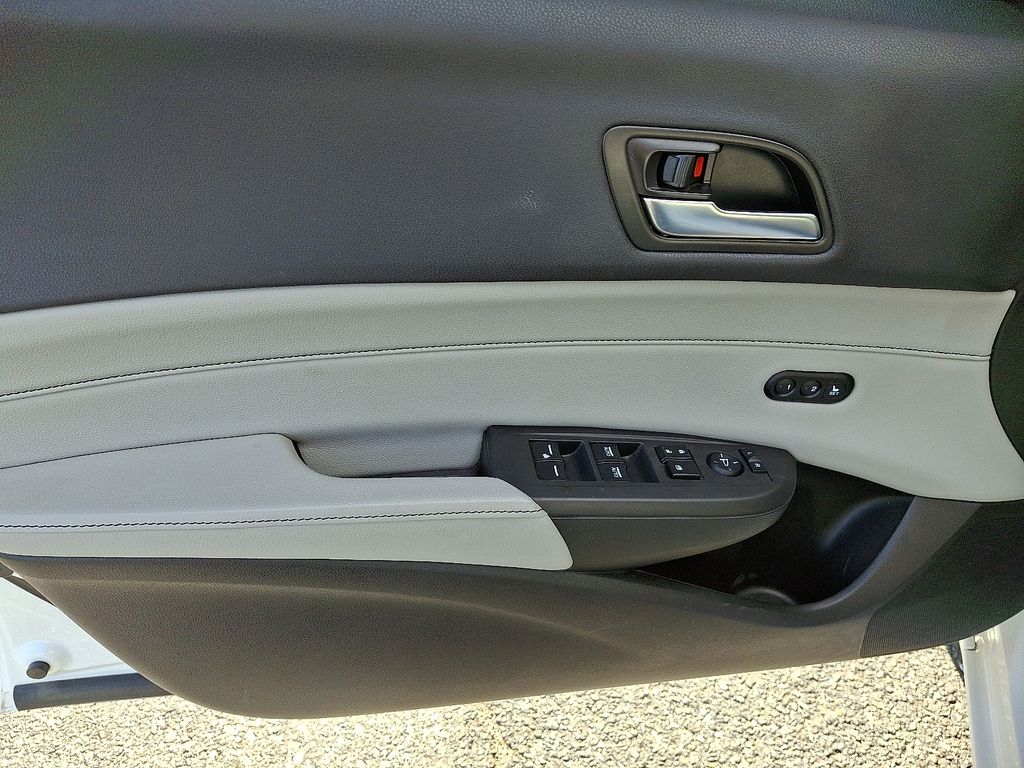 Thumbnail: 2020 Acura ILX - 12