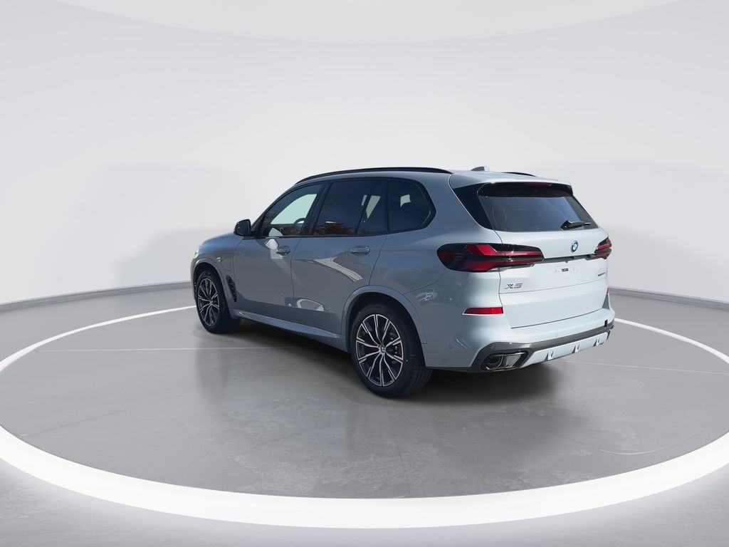 Thumbnail: 2026 BMW X5 - 6
