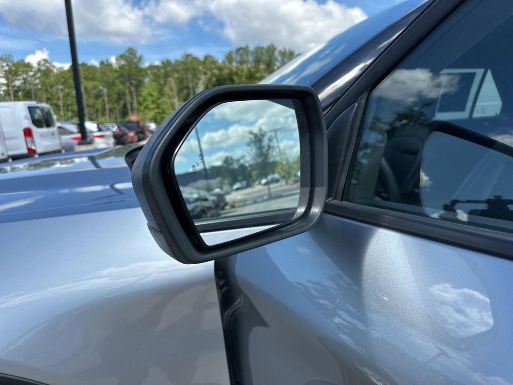 2024 Silver Metallic Ford Explorer XLT RWD SUV