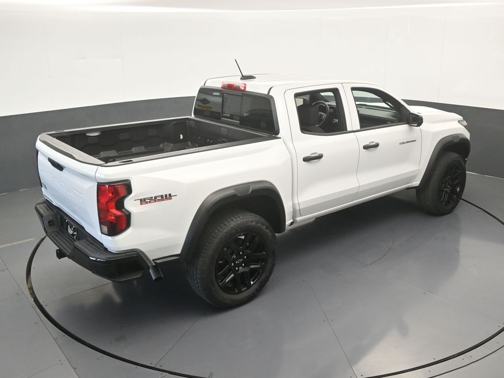 Used 2025 Summit White Chevrolet Trail Boss image 45