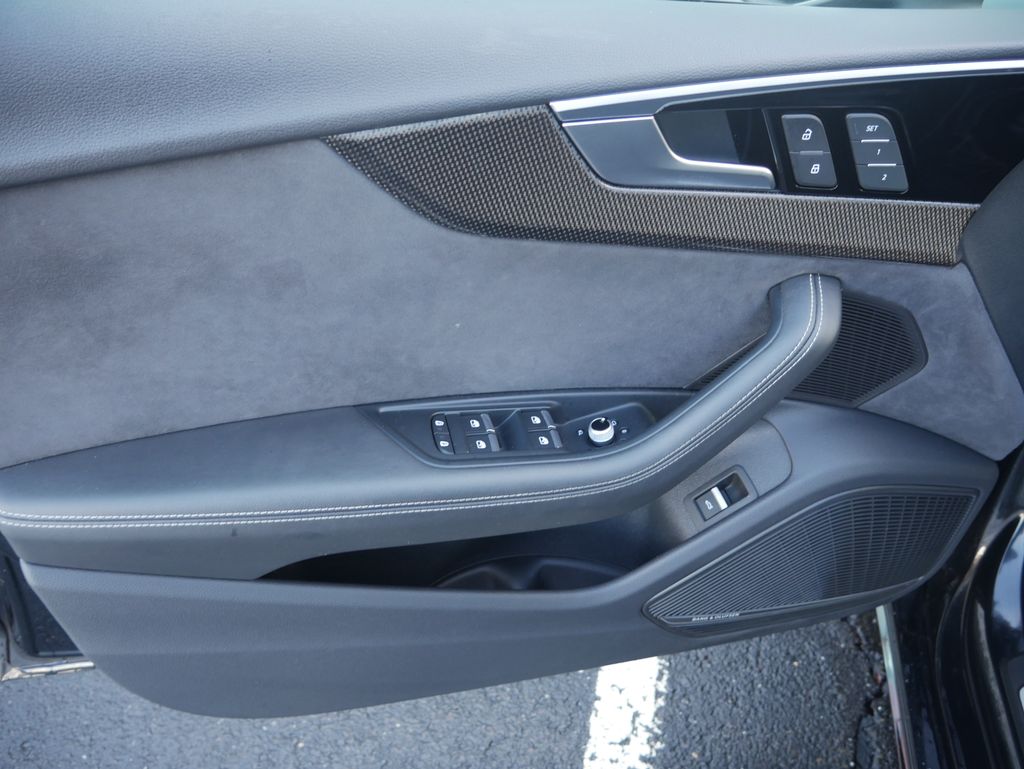 Thumbnail: 2022 Audi S5 - 15