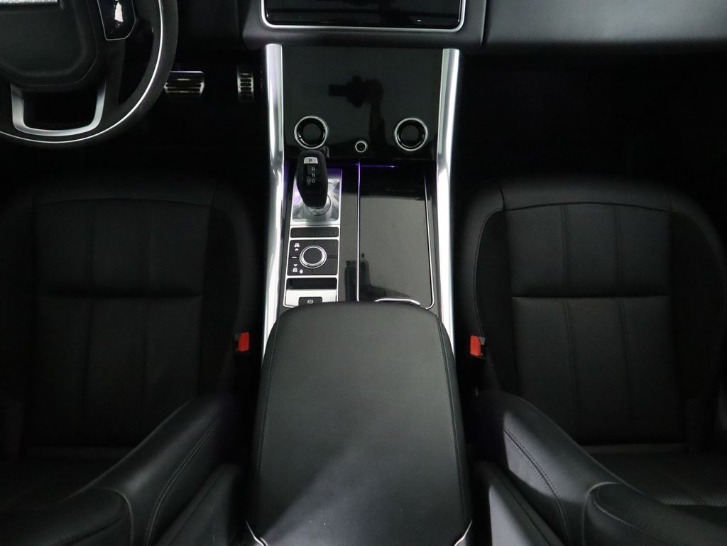 Thumbnail: 2021 Land Rover Range Rover Sport - 17